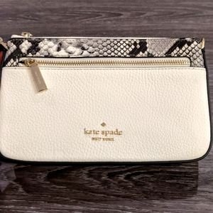 Kate Spade Leila Wristlet